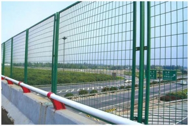 橋梁護欄網價格